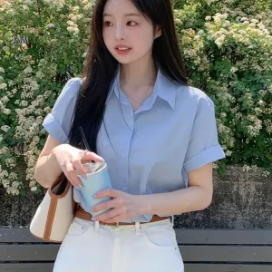 女式纯色休闲宽松翻领衬衫,适合通勤学院风上衣秋季